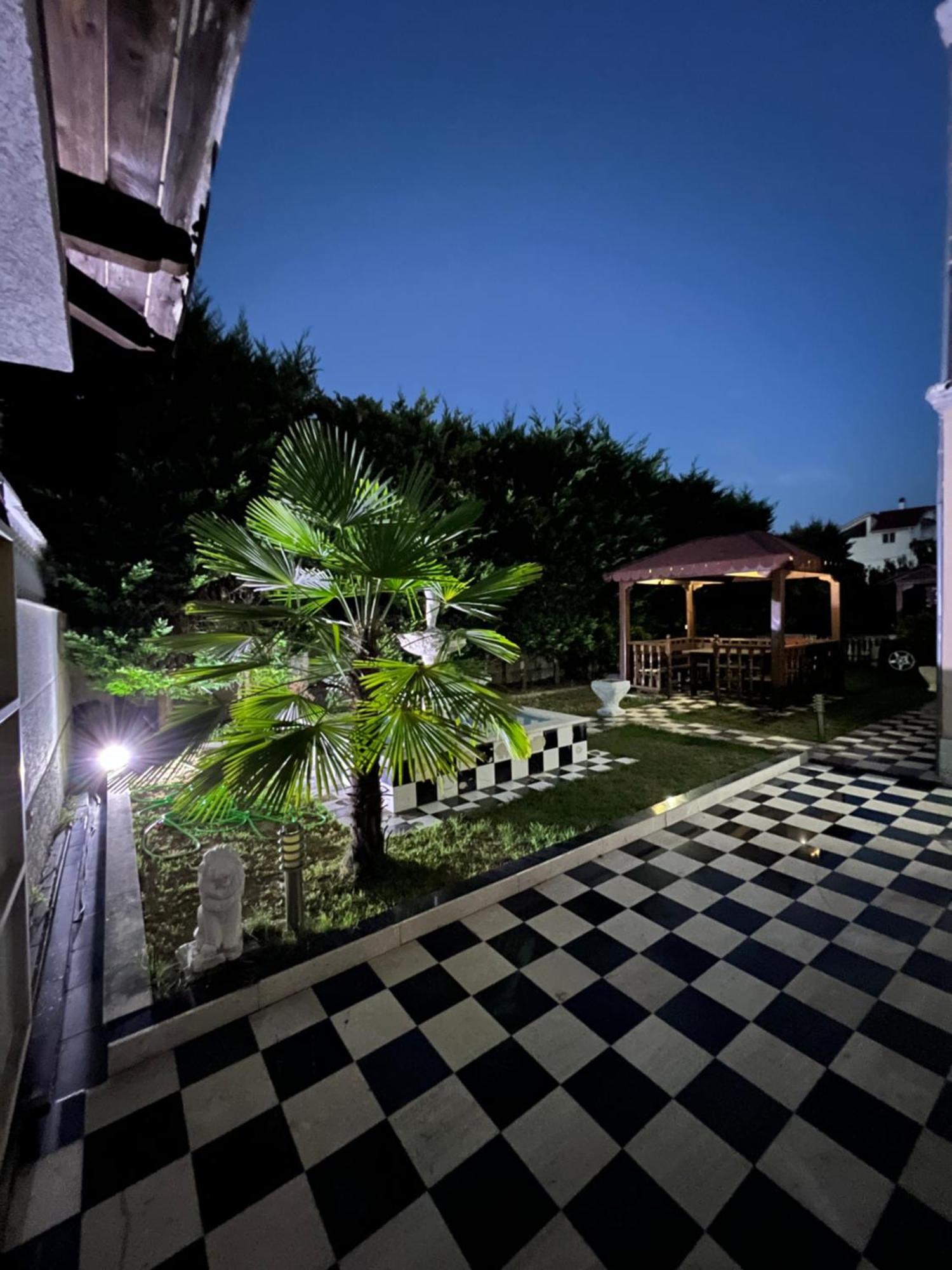 Guest House Pulake Berat Exterior foto