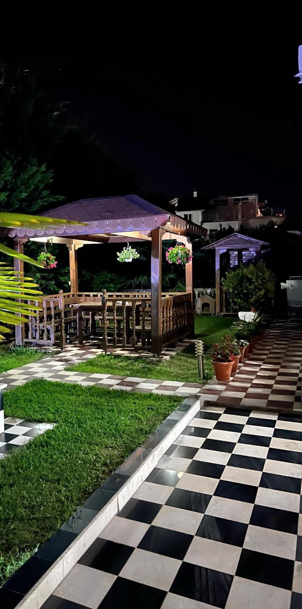 Guest House Pulake Berat Exterior foto