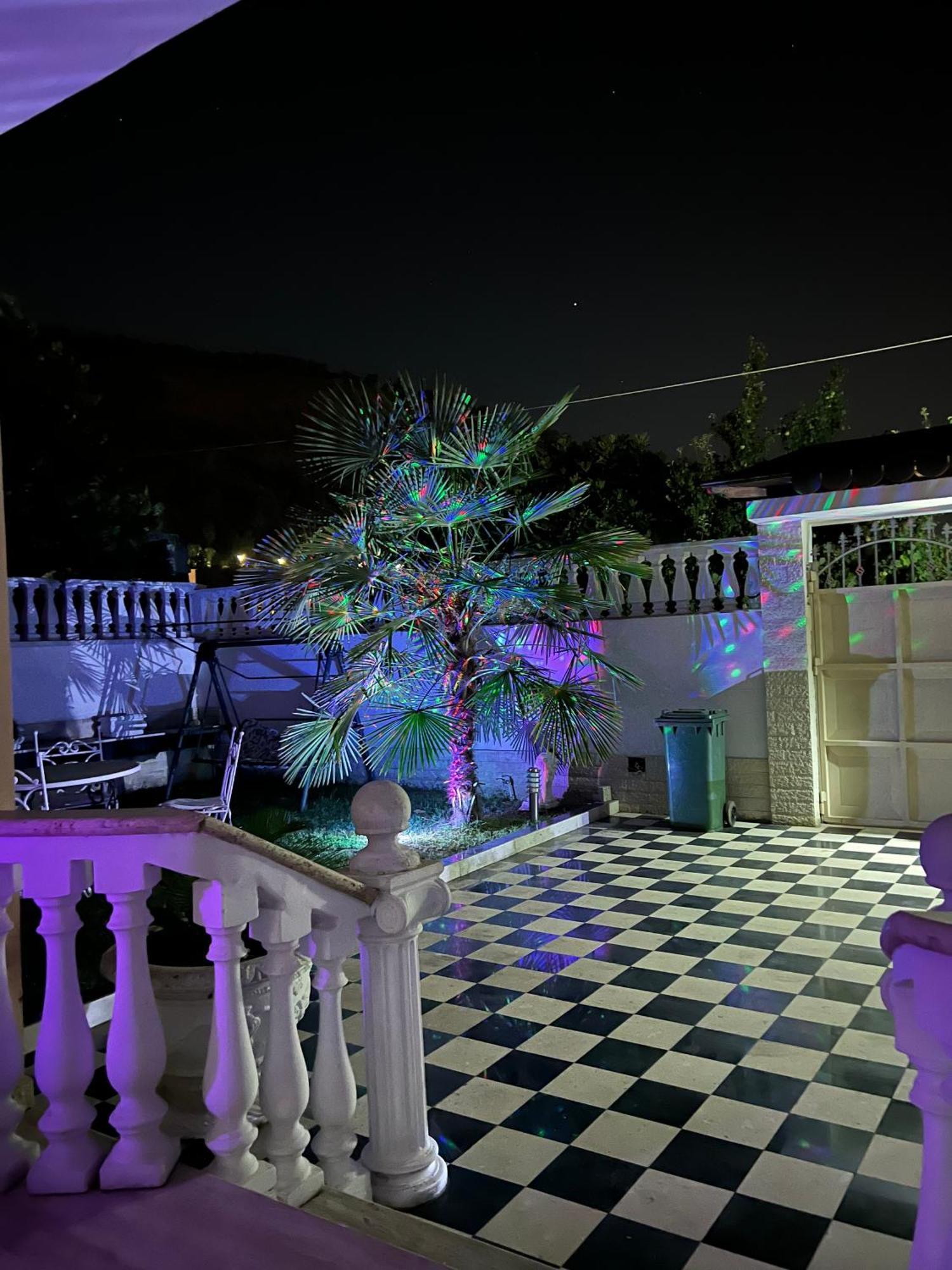 Guest House Pulake Berat Exterior foto